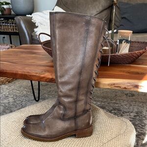 Sofft brand Leather boot size 8